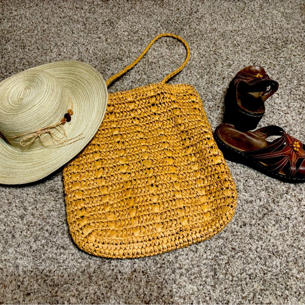 Beach set. Bag, hat and sandals😻